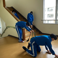 蘇南中の伝統を後輩へ【掃除】